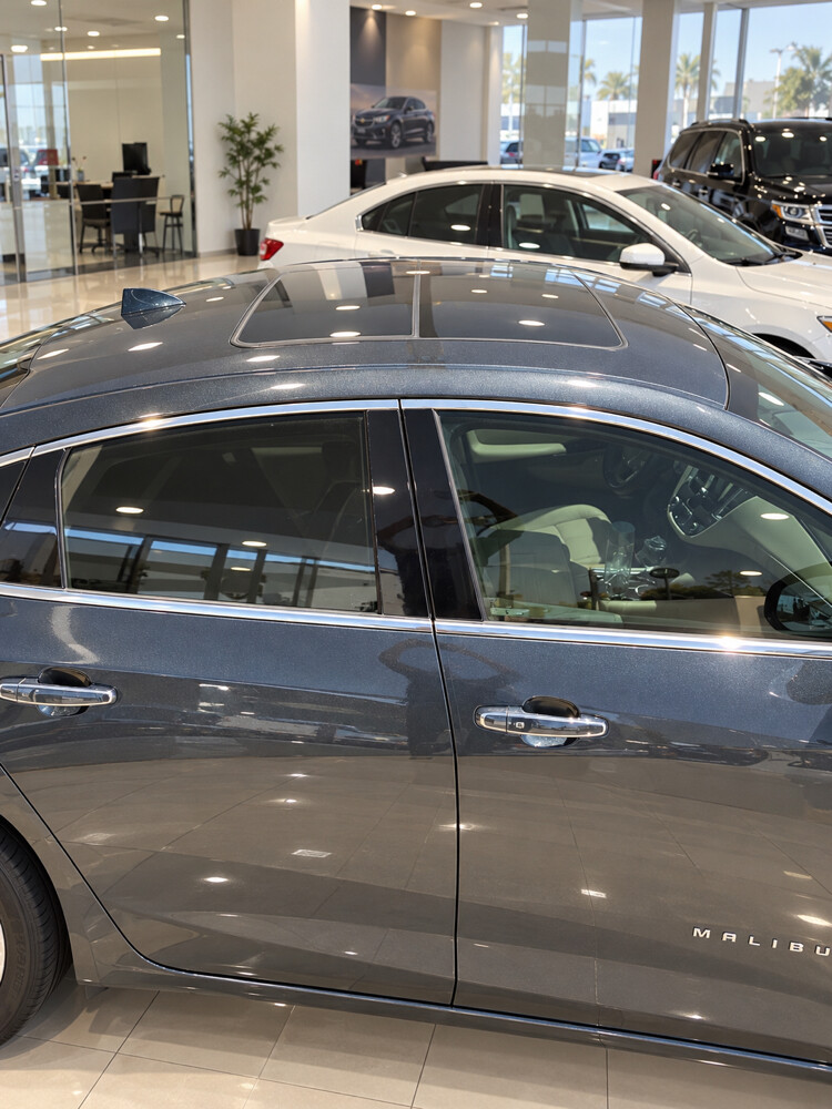 URGENT SALE — CHEVROLET MALIBU PREM - 6