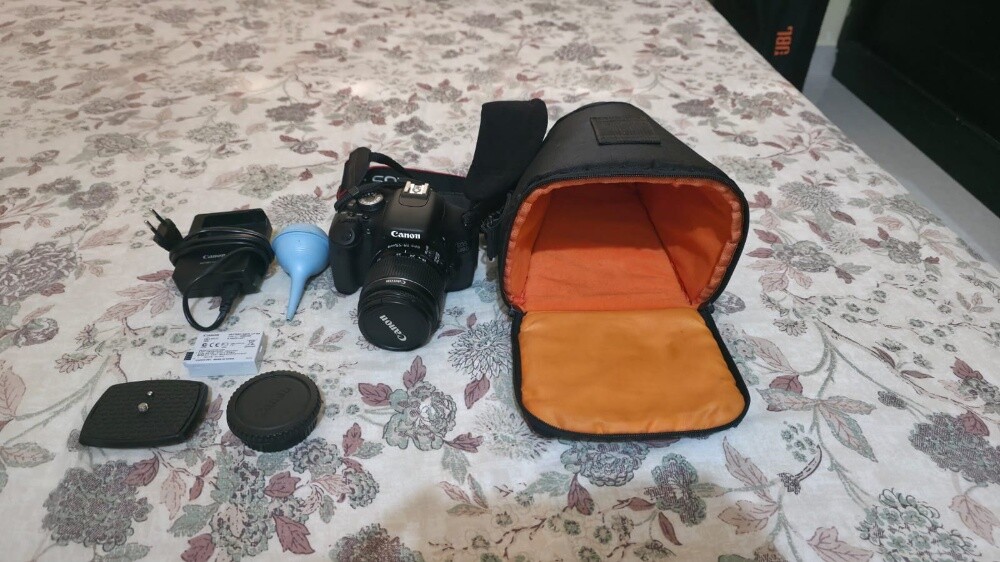 canon EOS 600D DSLR - 1