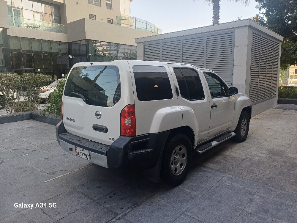 NISSAN EXTIRRA 2010 - 2