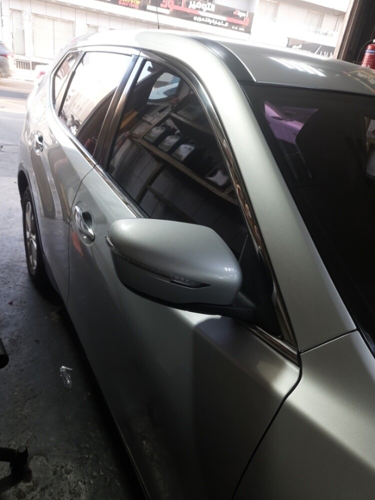 Nissan X Trail excellent condition mailage 32000 Estemarah until - 4