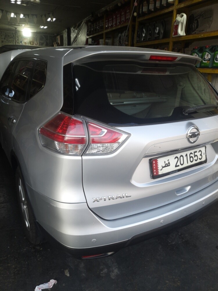 Nissan X Trail excellent condition mailage 32000 Estemarah until - 1