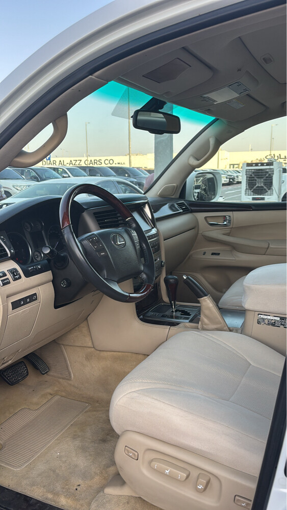 For Sale Lexus570. 2010 - 10