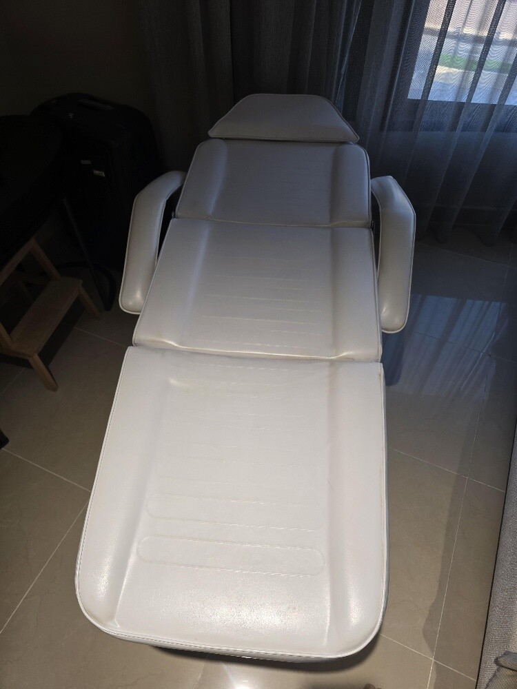 Adjustable Beauty & Medical Chair - 2