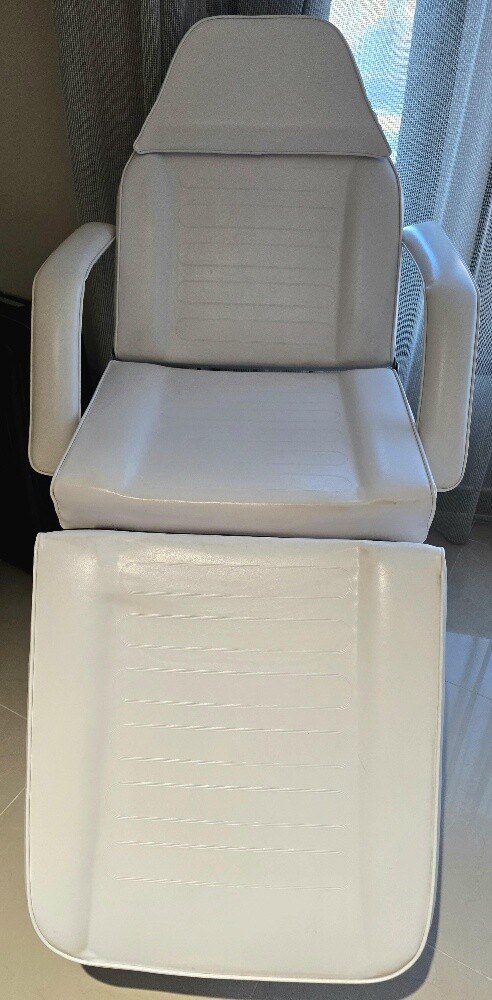 Adjustable Beauty & Medical Chair - 4