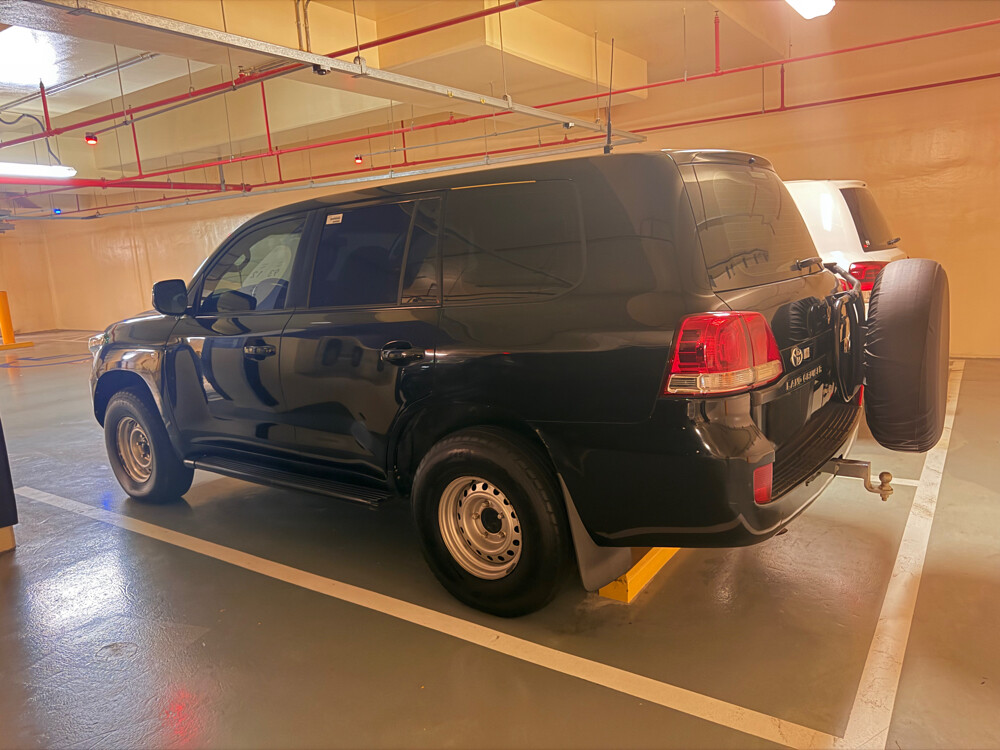 Land Cruiser - 1