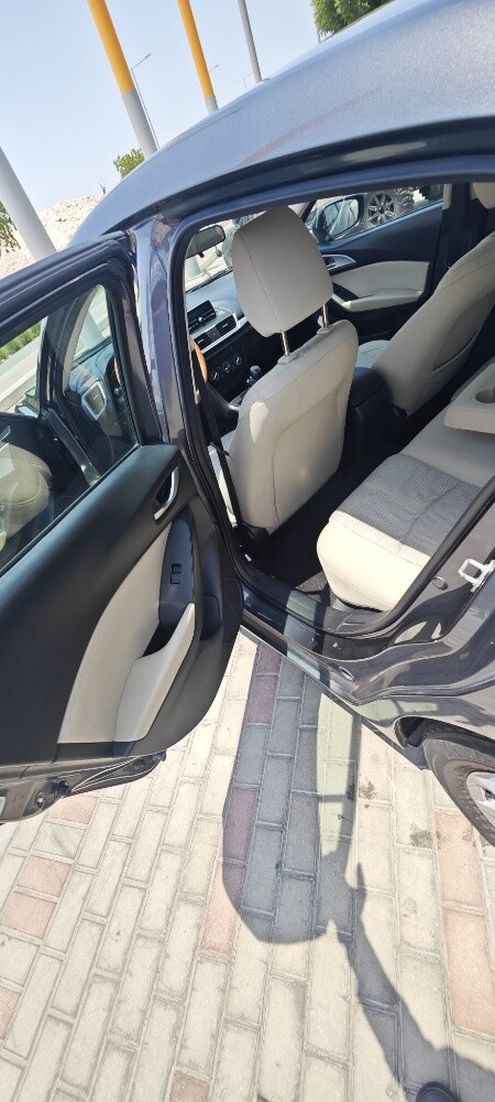 mazda 3 sedan 2019 - 1