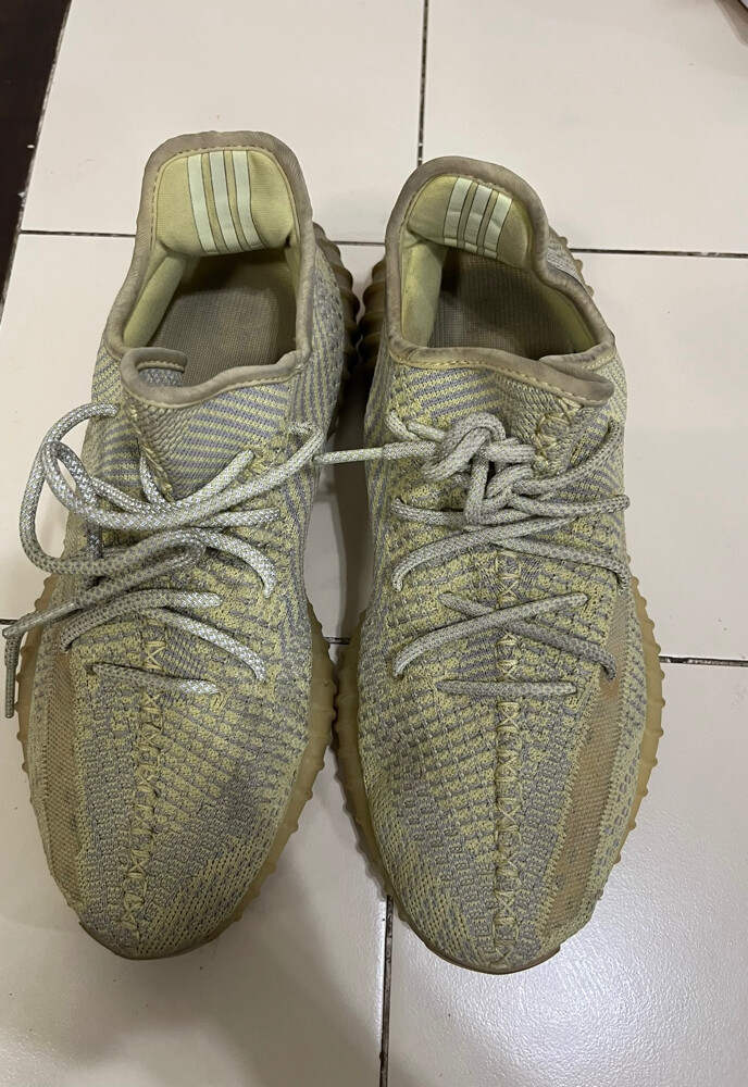 yeezy boost - 1