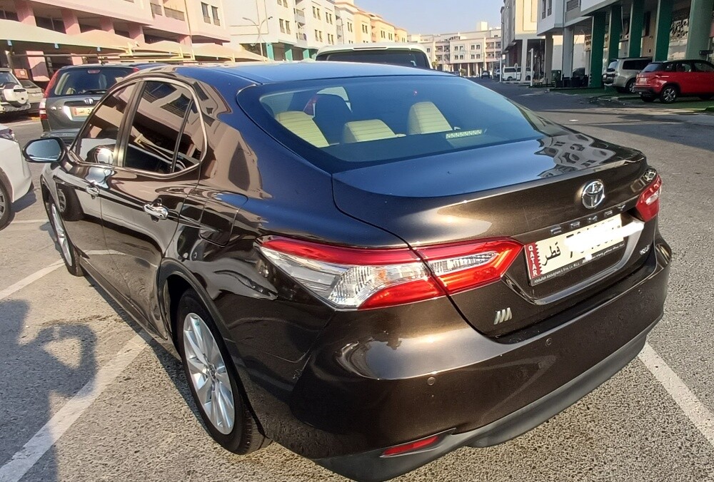 Excellent camry 2019 GLE for sale - 5