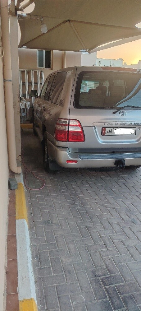 Land Cruiser GX - 9
