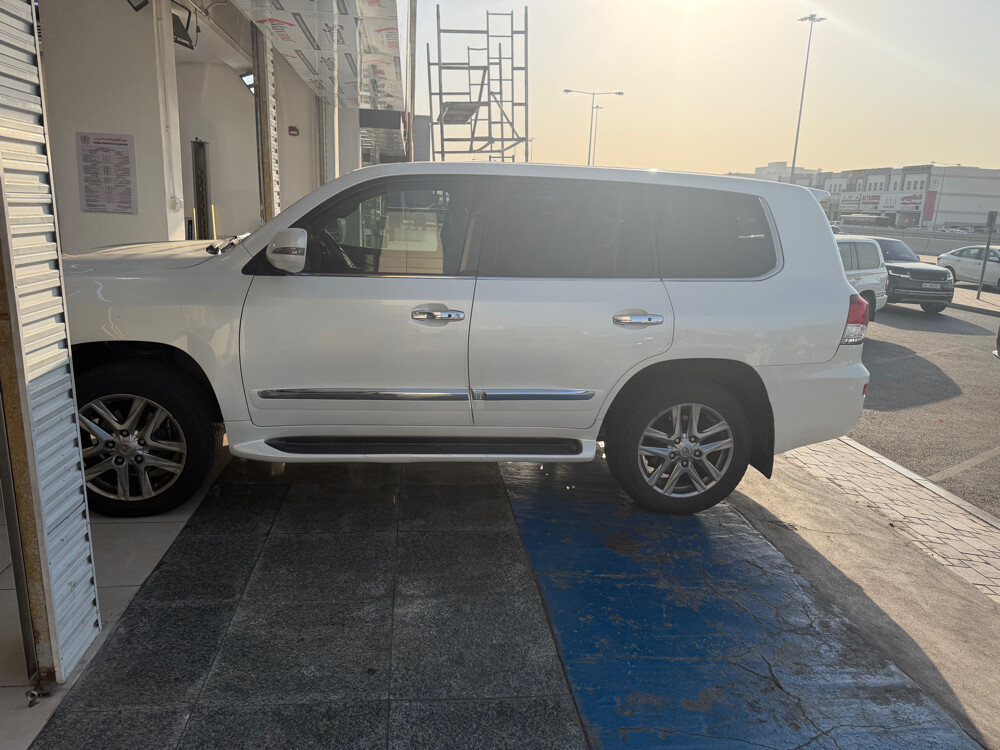 الموتر ما يحتاج شي بحالة ممتازة مفحوص ورقة الفحص في الاعلان للجادين فقط للتواصل واتسب او الاتصال علي نفس الرقم - 1