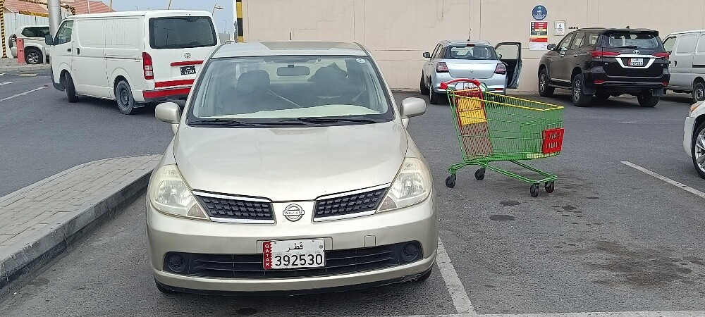 Nissan tida 2009 - 3