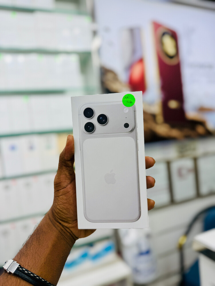 iPhone 17 Pro max  - 6