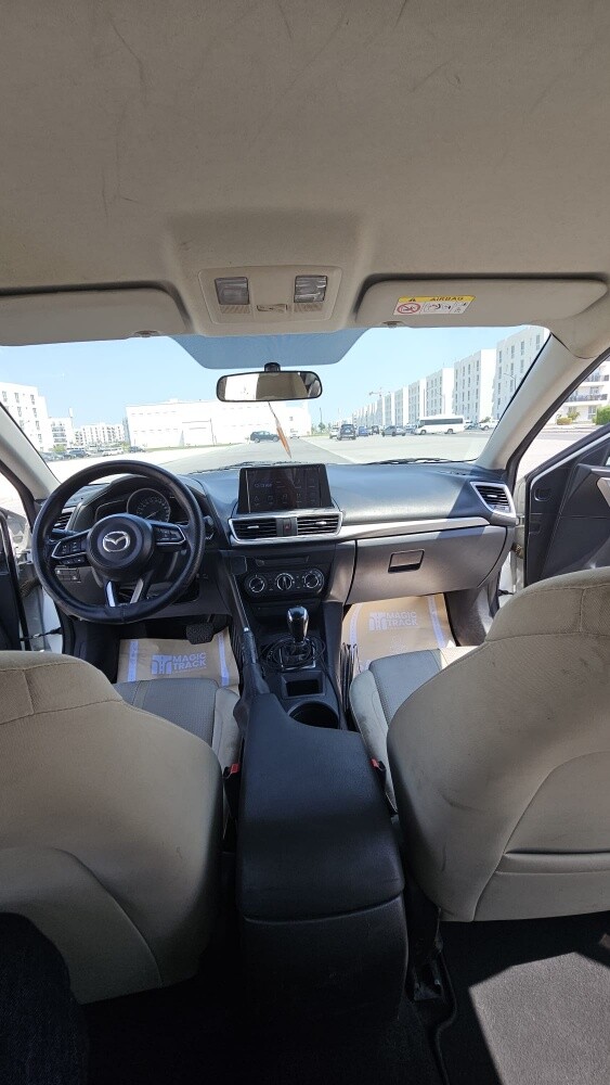 Mazda 3 White - 6