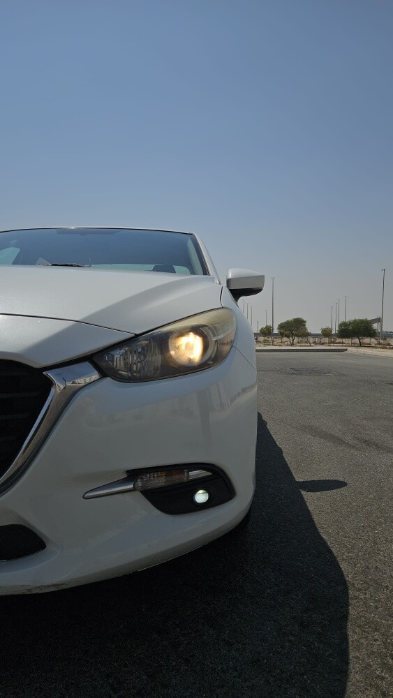 Mazda 3 White - 1