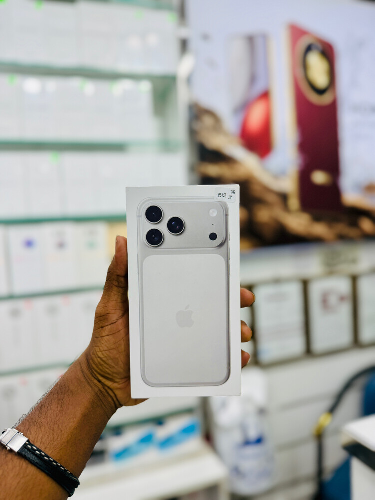 iPhone 17 pro max  - 7
