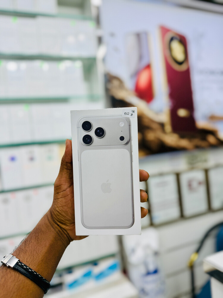 iPhone 17 pro max  - 5