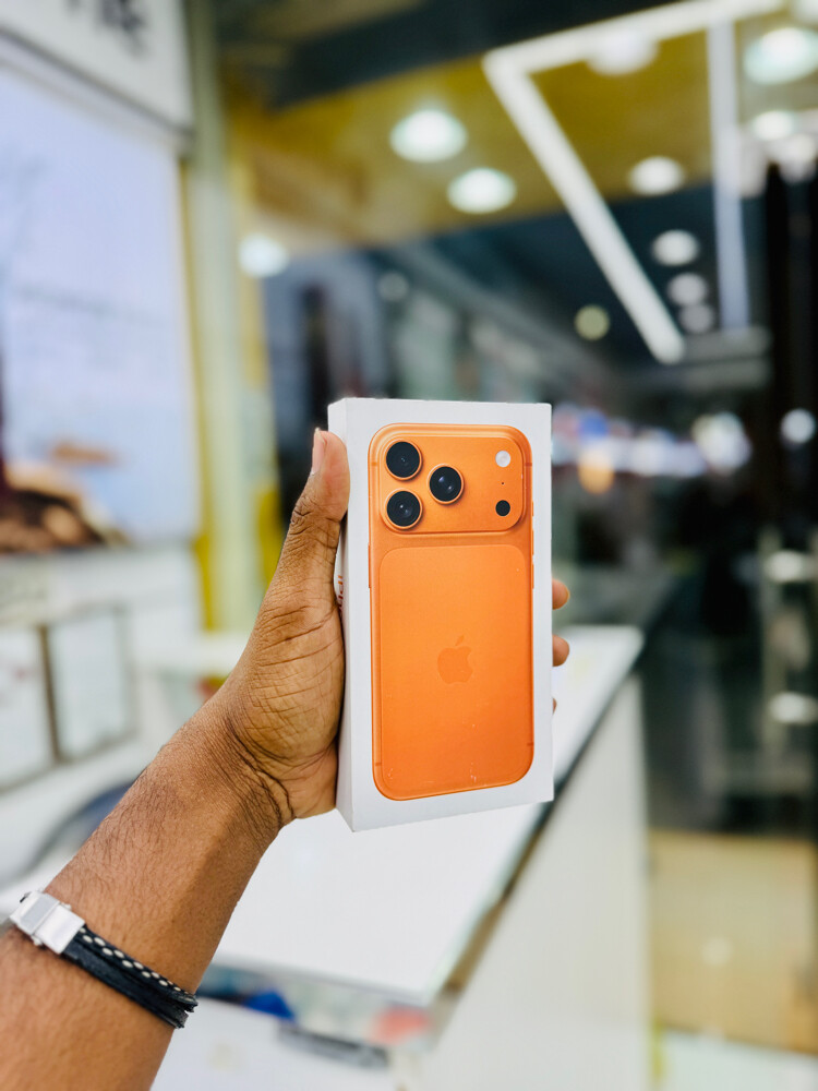 iPhone 17 Pro  - 8