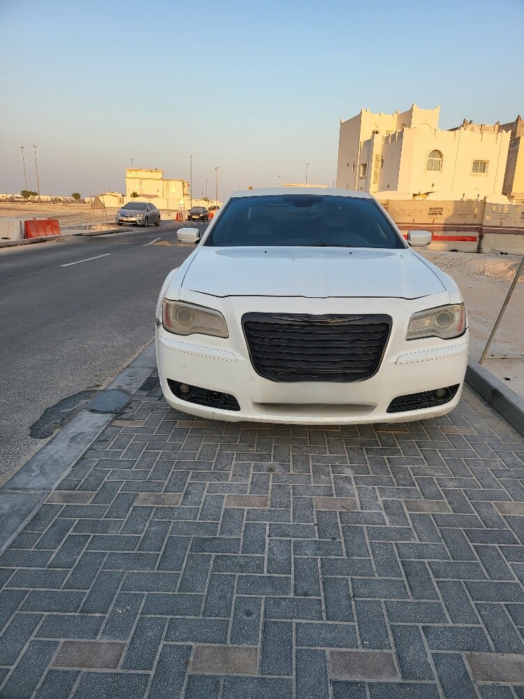 للبيع كرايسلر سي 300 - 1