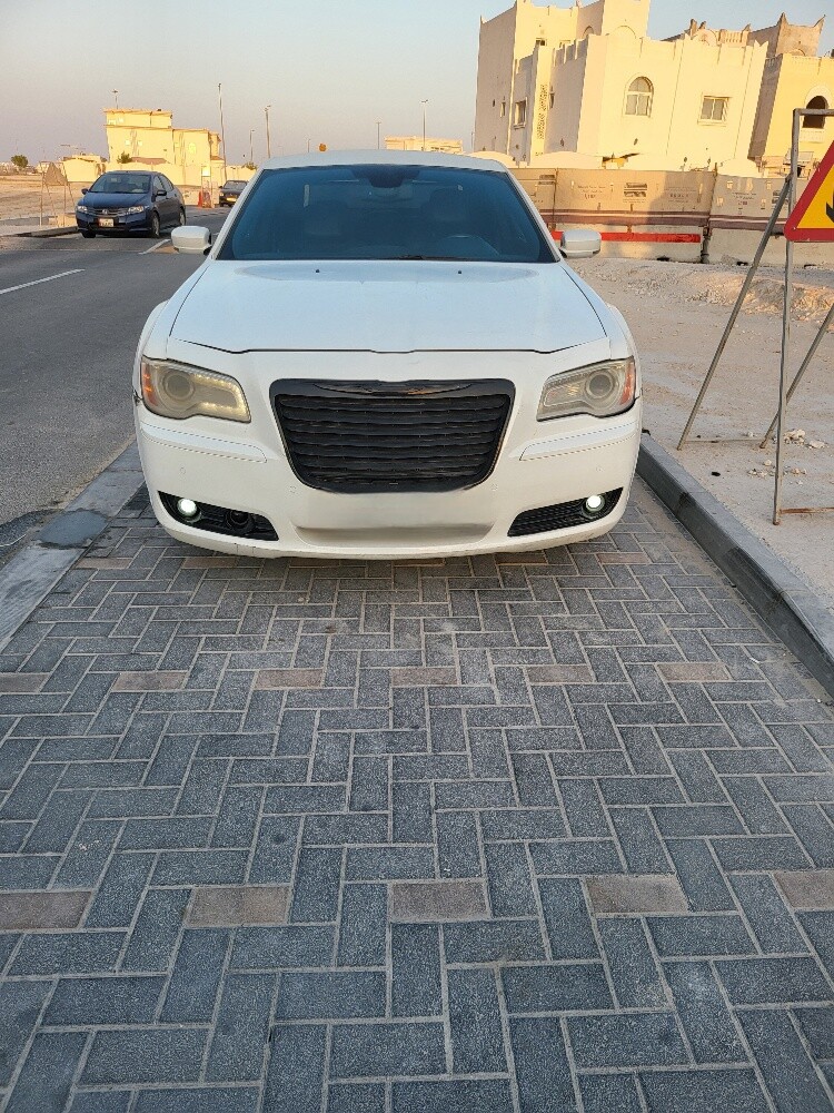 للبيع كرايسلر سي 300 - 4