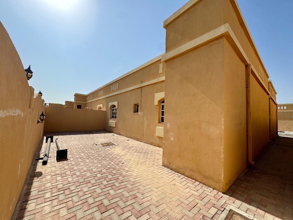 Single-story villa for rent in Umm - 15
