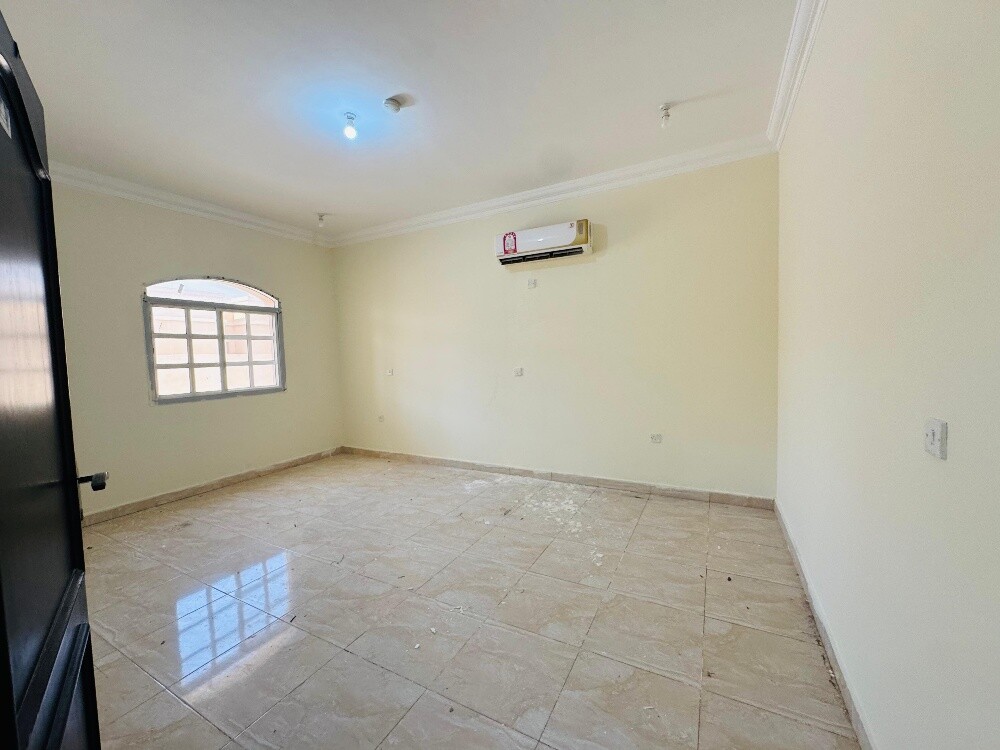 Single-story villa for rent in Umm - 13