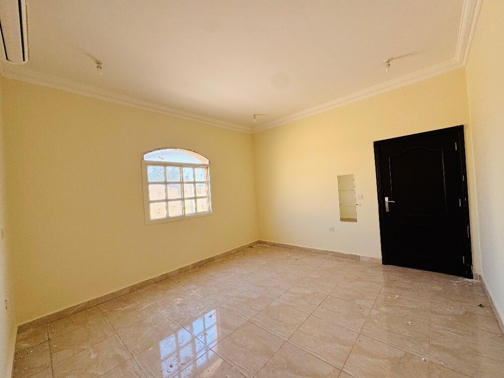 Single-story villa for rent in Umm - 2