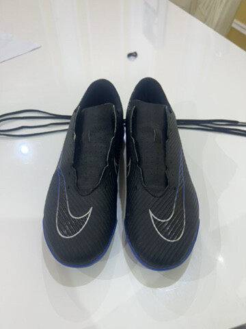 selling original mercurial boots - 8