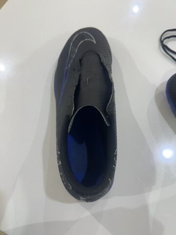 selling original mercurial boots - 3