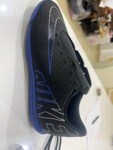 selling original mercurial boots - 1