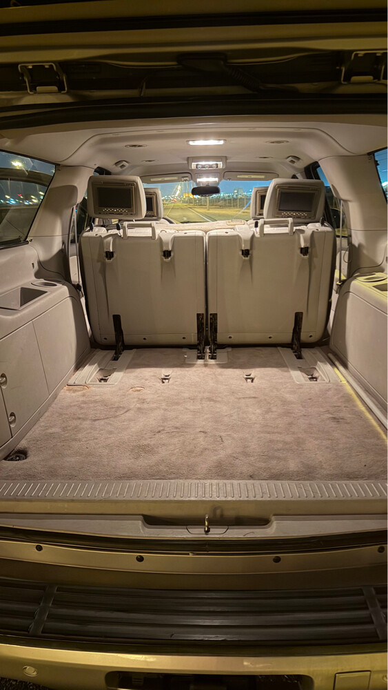 Clean Suburban, new registration - 6