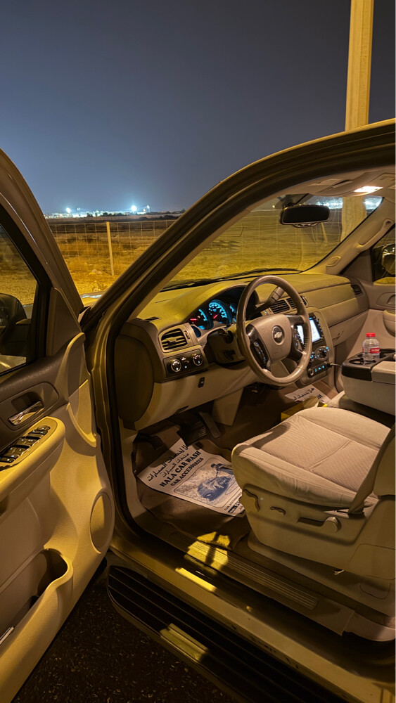 Clean Suburban, new registration - 5