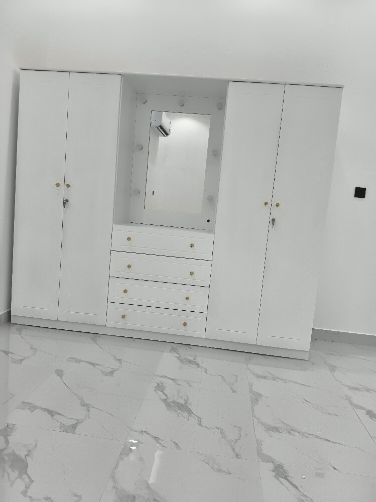 دولاب كل باب في - 1