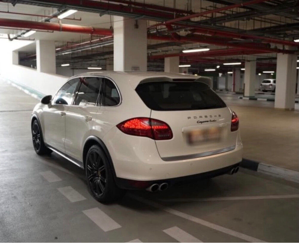 porsche cayenne turbo - 1