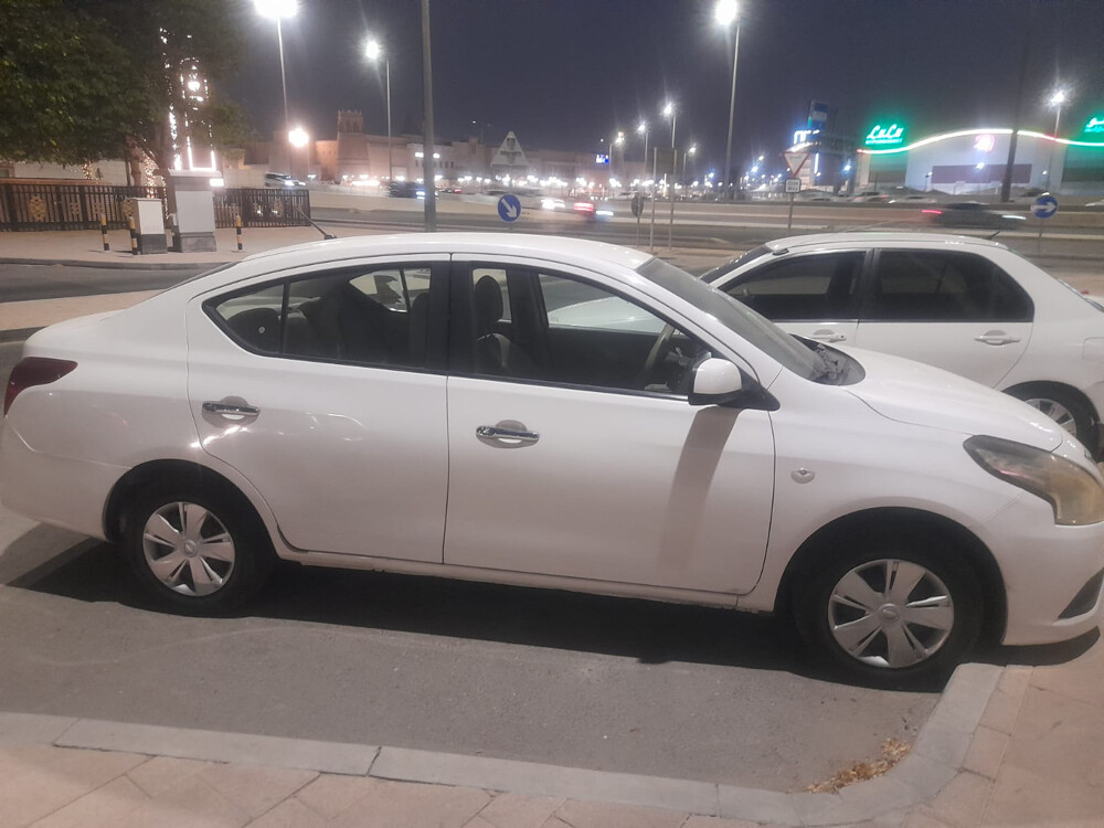 nissan sunny 2020 - 3