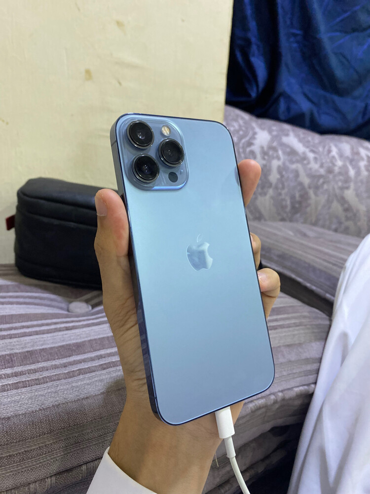 ايفون ١٣بور ماكس - 1