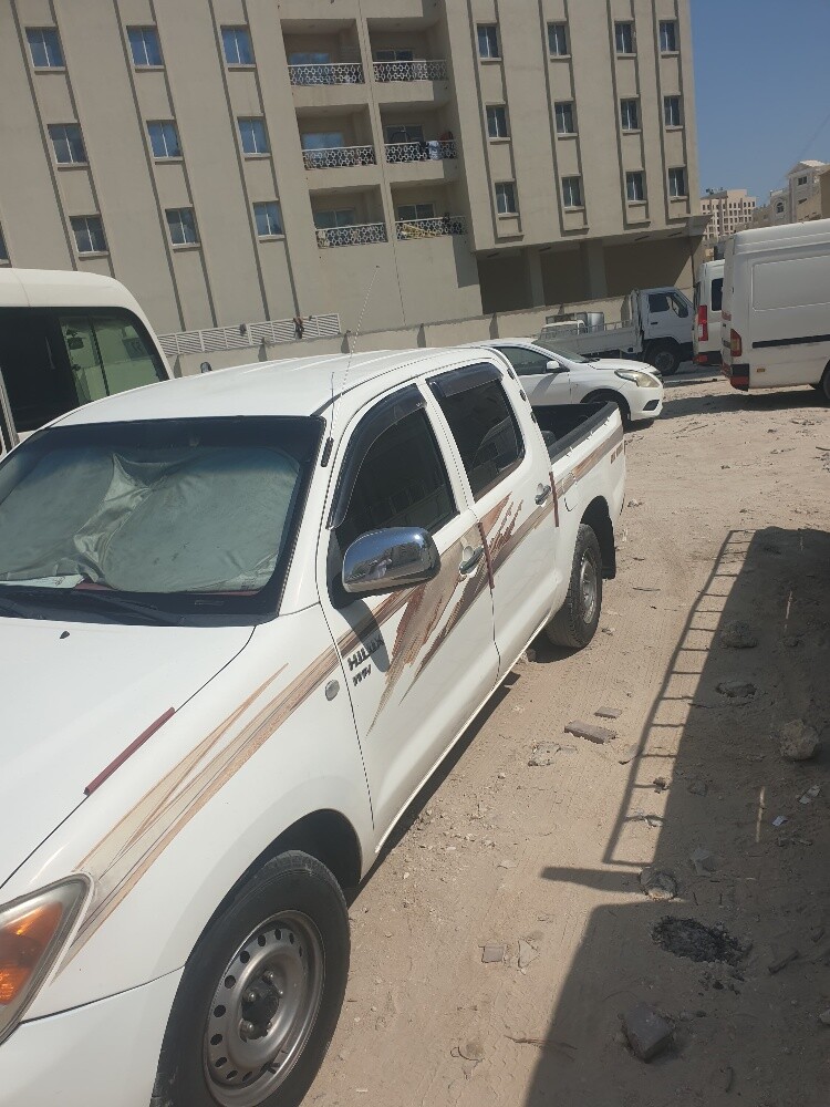 Toyota hilux contact 33044547 - 1