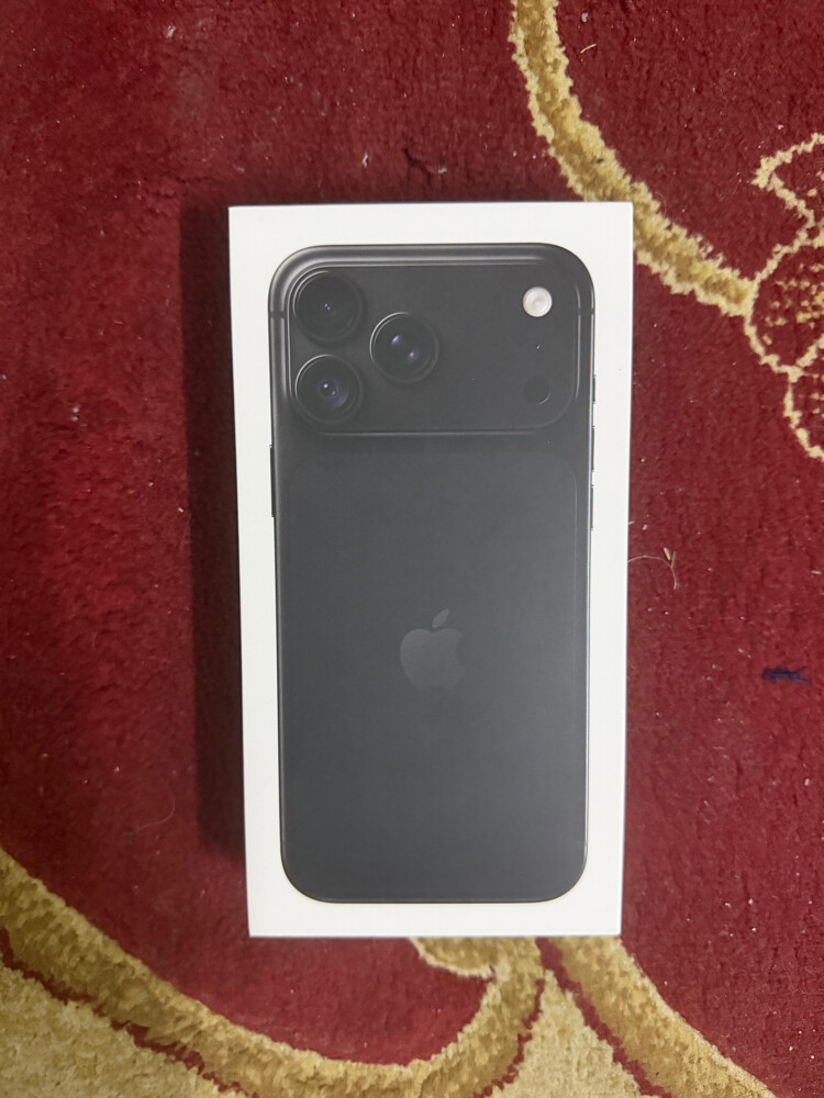 IPhone 18 Pro & Pro Max Burgundy - 2