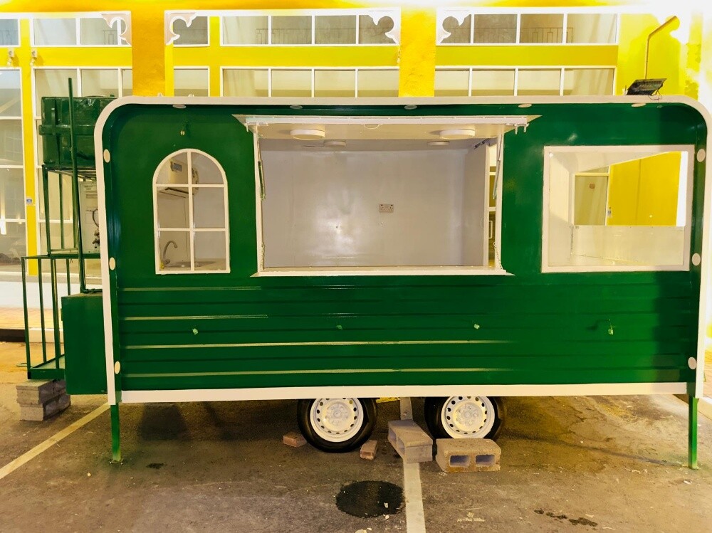 Food truck for sale in good conditi - 1
