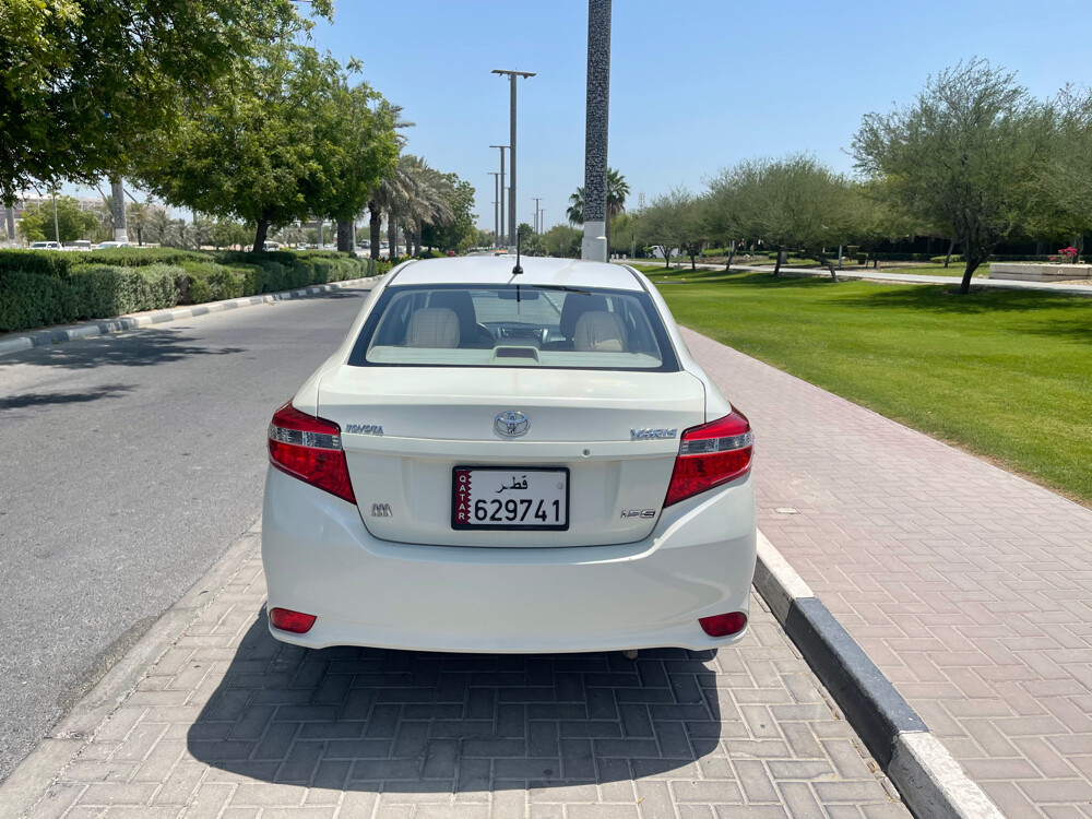 Tayota Yaris 2015 single owner - 2