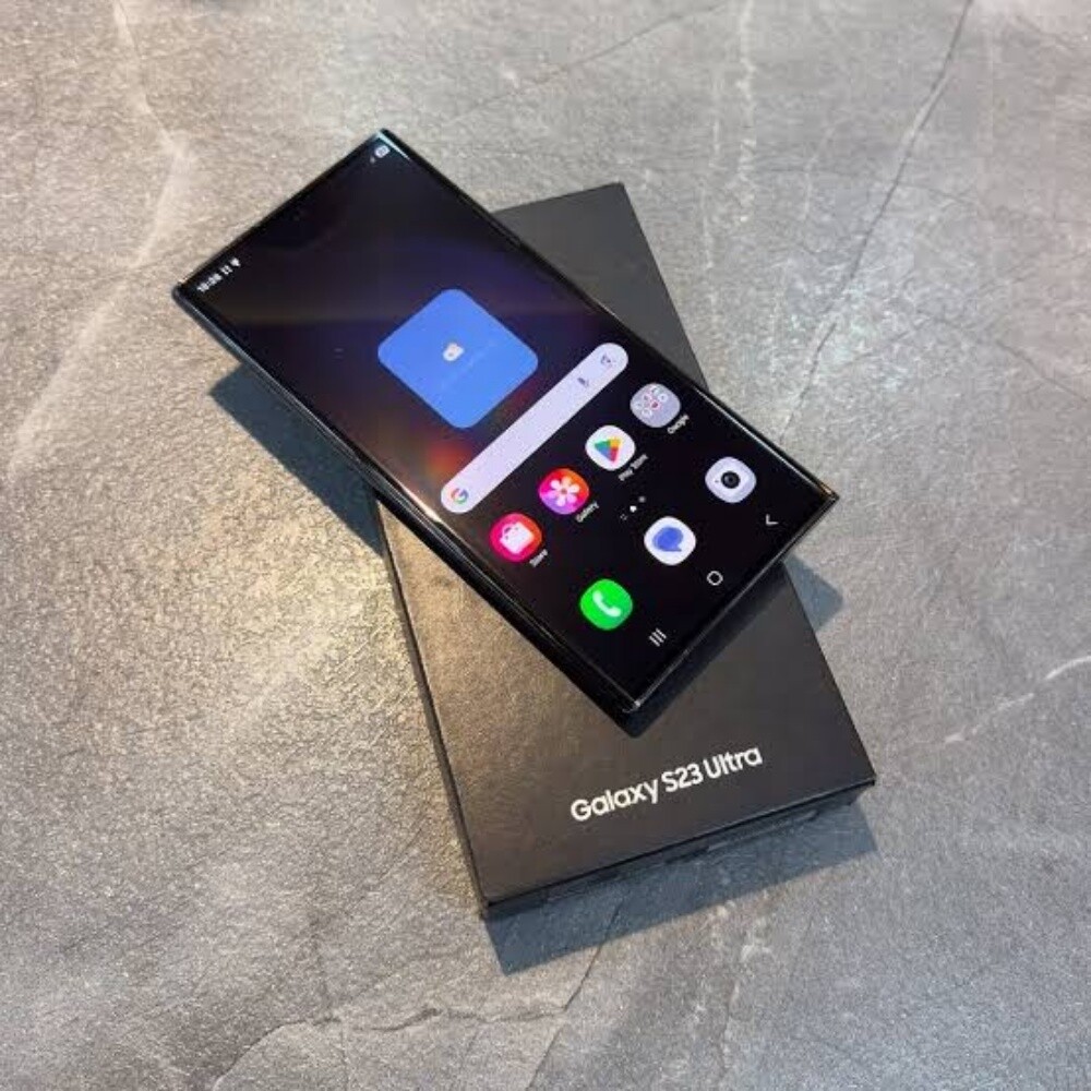 Samsung Galaxy S23 Ultra Broken - 4