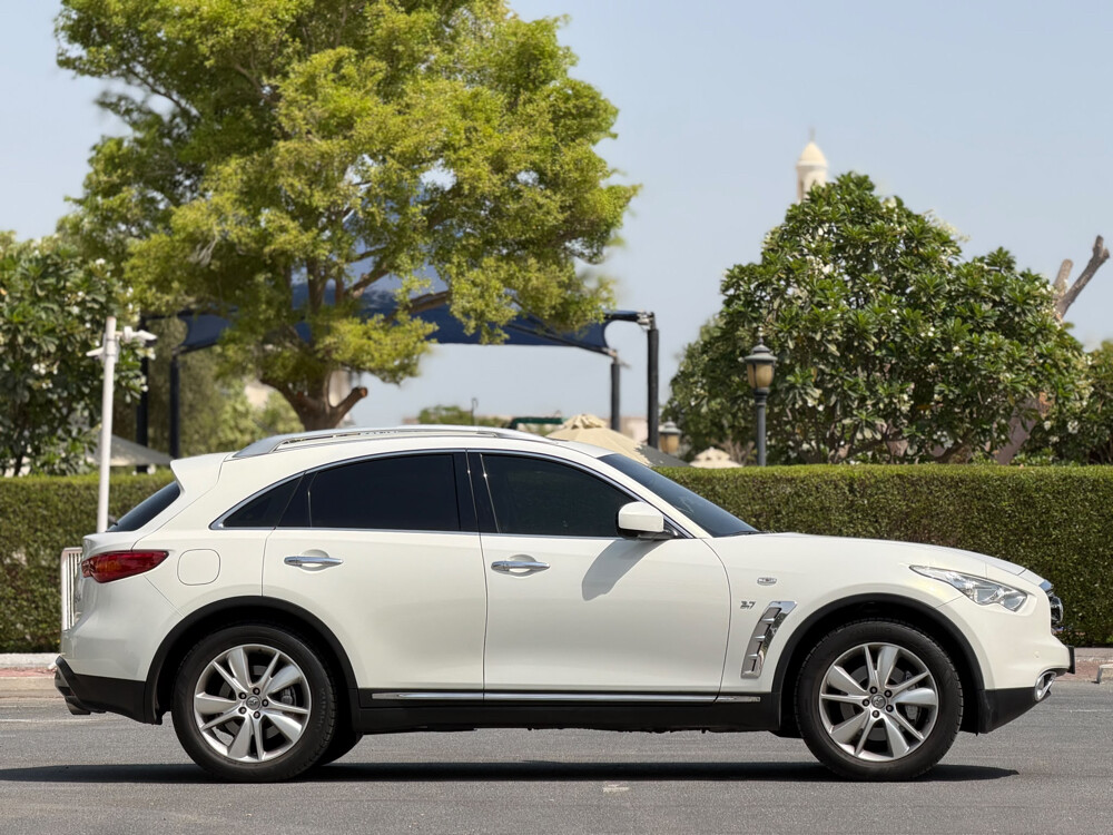 Infinite QX 70 - 2