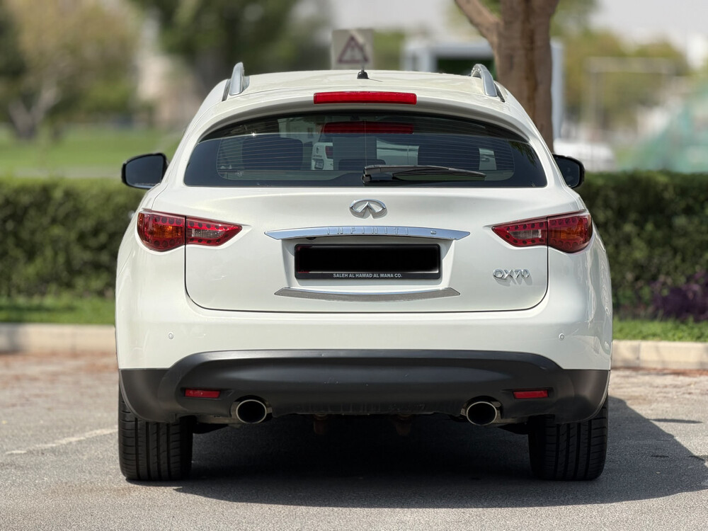 Infinite QX 70 - 4