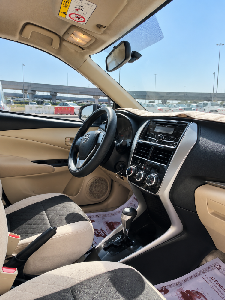 Toyota Yaris Sedan 2020 – 1.5L - 13
