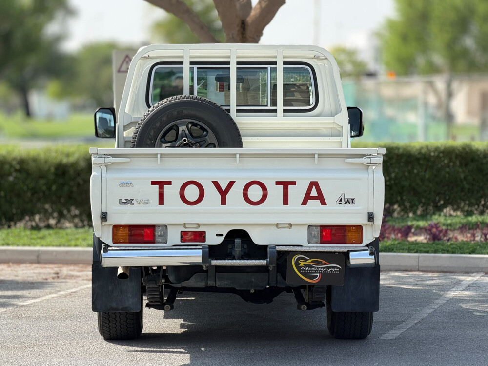 Land Cruiser LX - 2