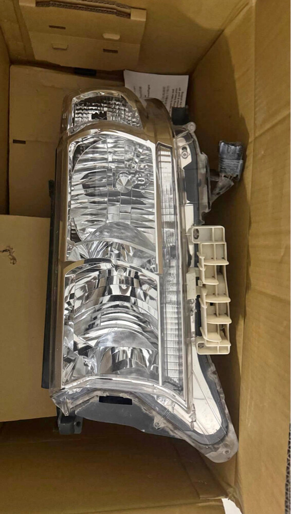 Land Cruiser Gx ORIGINAL Headlights - 1