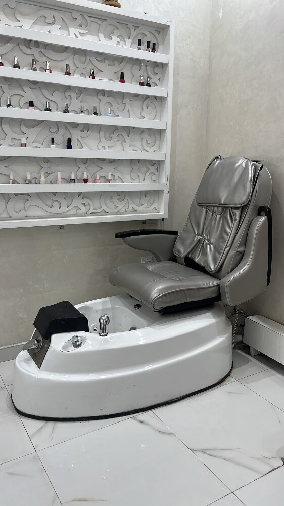 lady salon appliances for sale . - 2