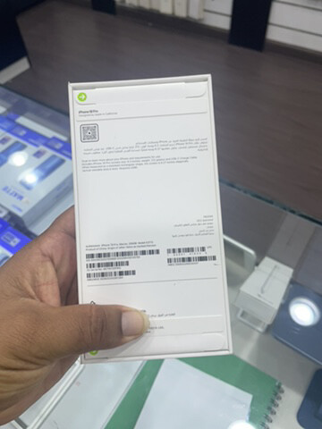 iPhone 18pro 256Gb blue color Arbic - 2