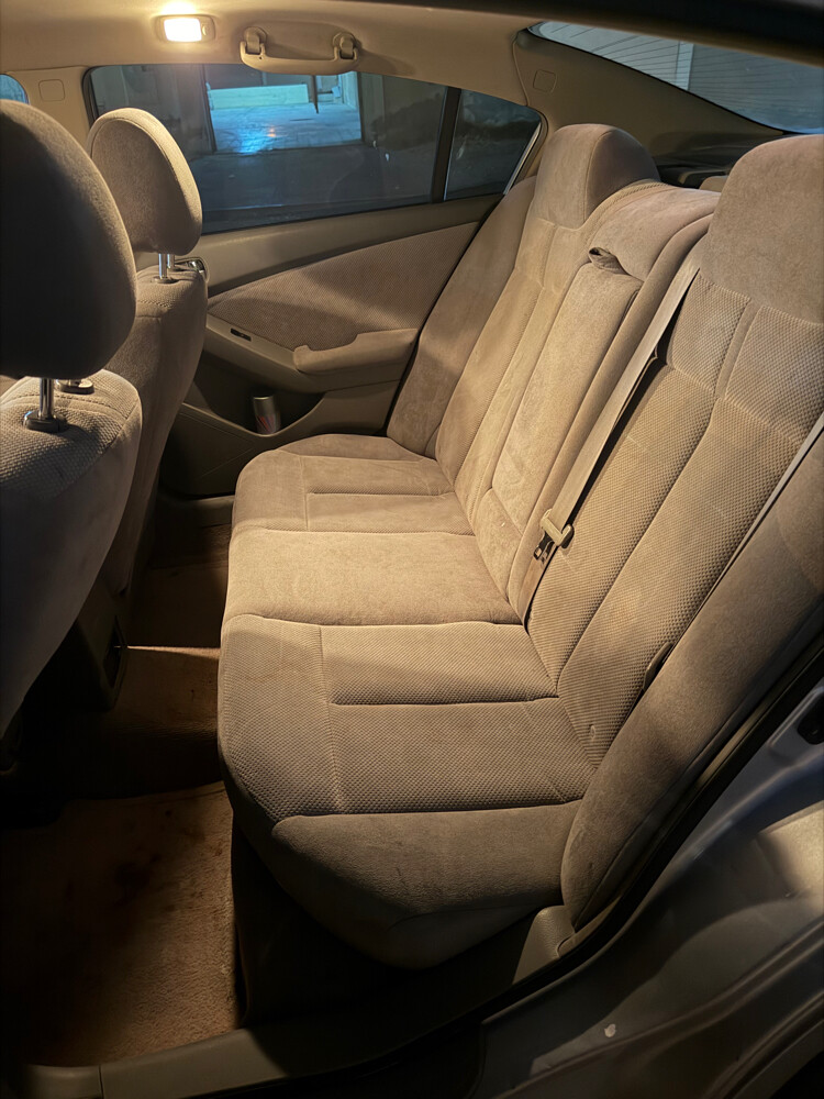 Clean Altima, new registration - 6