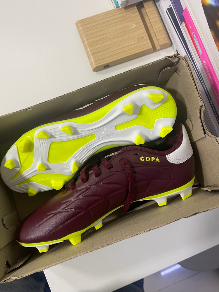 Adidas football shoes  - 2