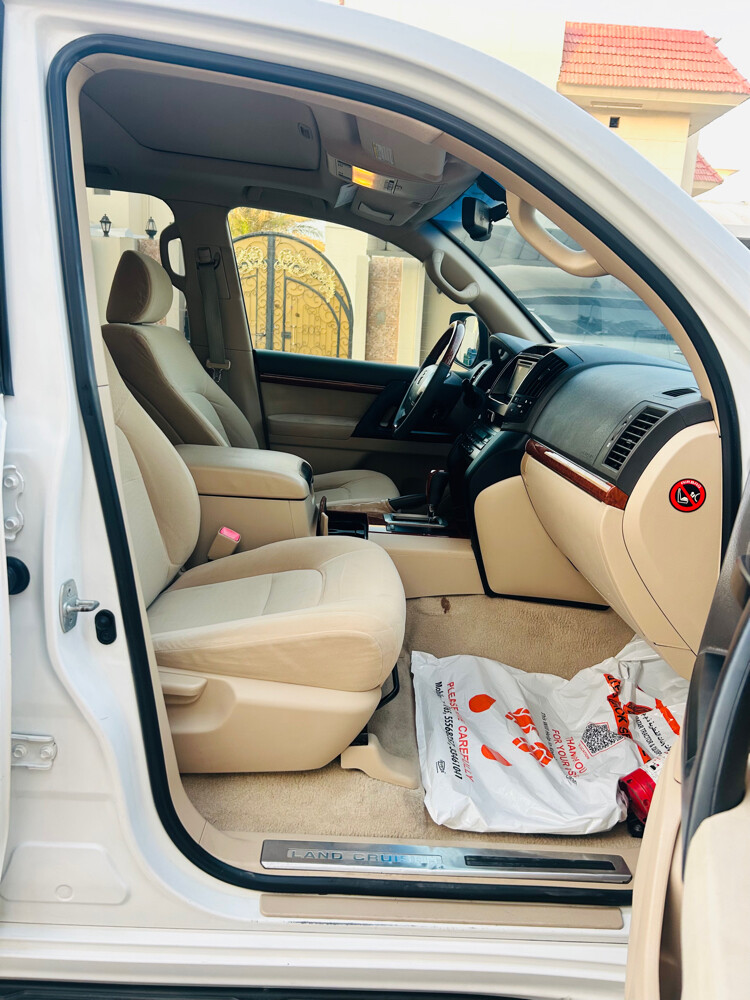 TOYOTA LAND CRUISER 2013 V8 GXR - 10